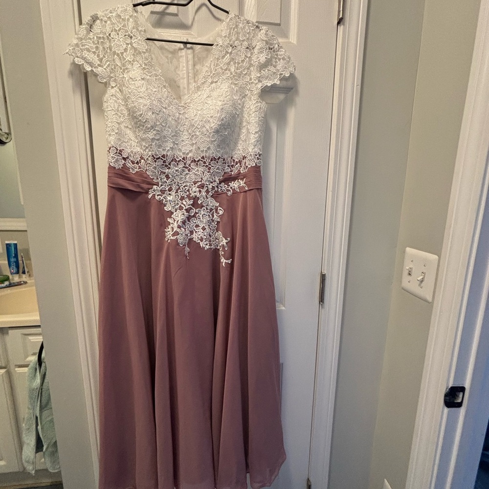 Elegant Lace Overlay Dress in White and Mauve